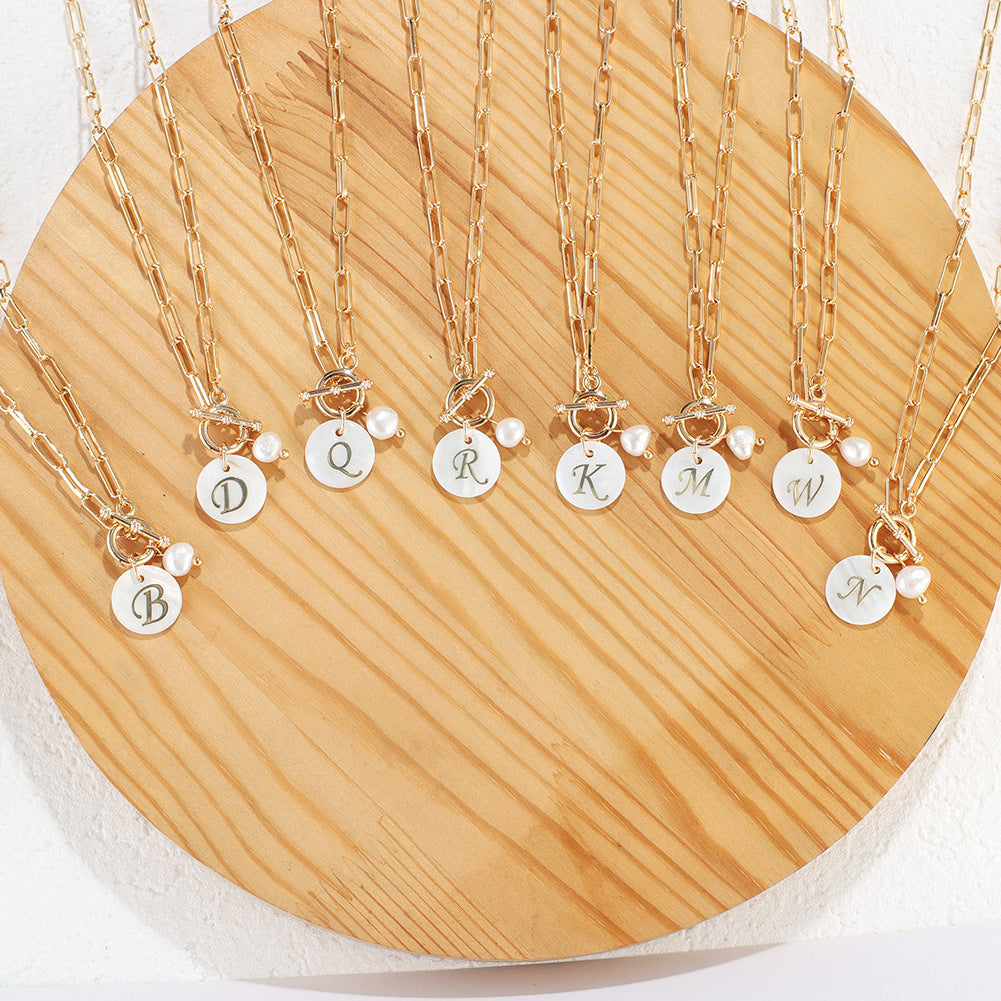 Toggle Clasp Capital Letter Initial Necklaces A-Z Alphabet Sea Shell Round Pendants Necklace Gold Thick Chain OT Buckle Collar