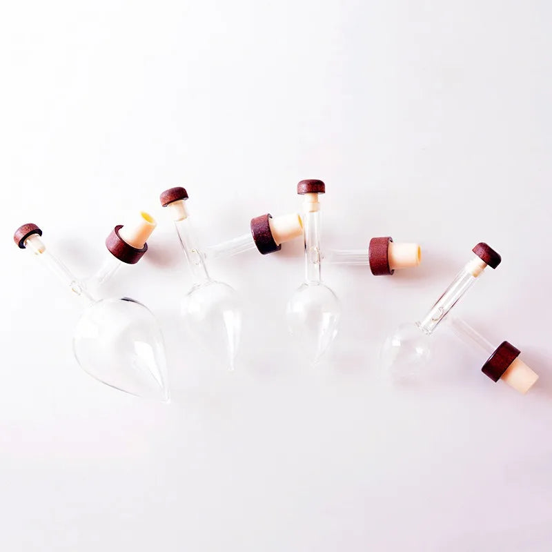 Portable Red Wine Aerator Round/Peach Shaped Transparent Red Wine Bottle Pourer and Quick Decanter Spout Glass Sobering Device